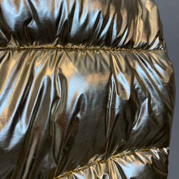 COPY - Lovers + Friends Ripley Puffer in Gold - Picture 5 of 8